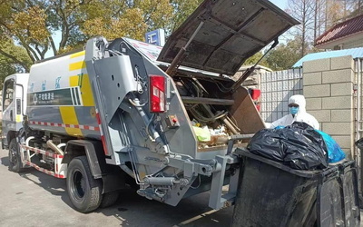 筑牢疫情防控“安全線” 道路保潔與垃圾清運(yùn)行業(yè)的行動紀(jì)實(shí)